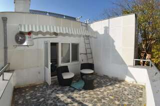 Гостевой дом Vila A&B Бухарест Двухместный номер эконом-класса с балконом-3