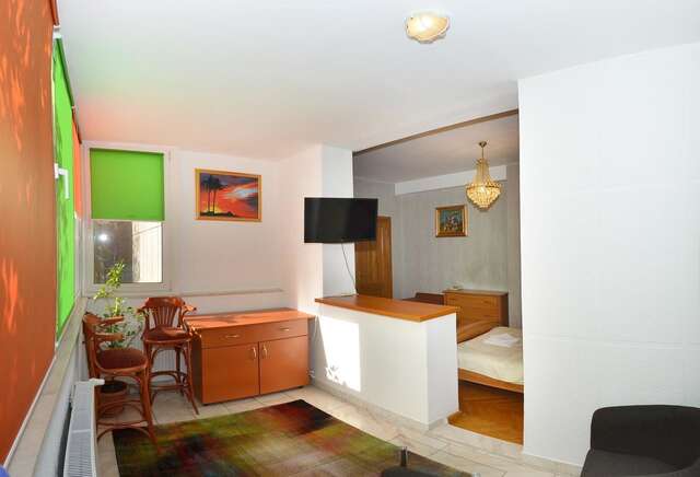 Гостевой дом Vila A&B Бухарест-29